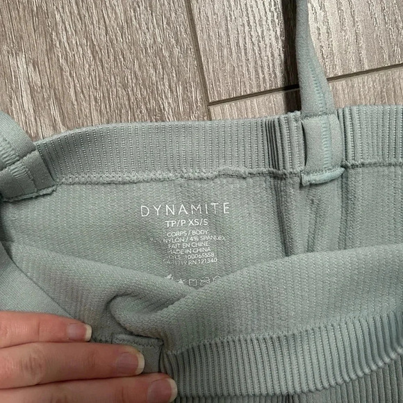 ☀️ summer blow out  ☀️TWO dynamite, crop tops, size XS in blue one and brown - Picture 5 of 6